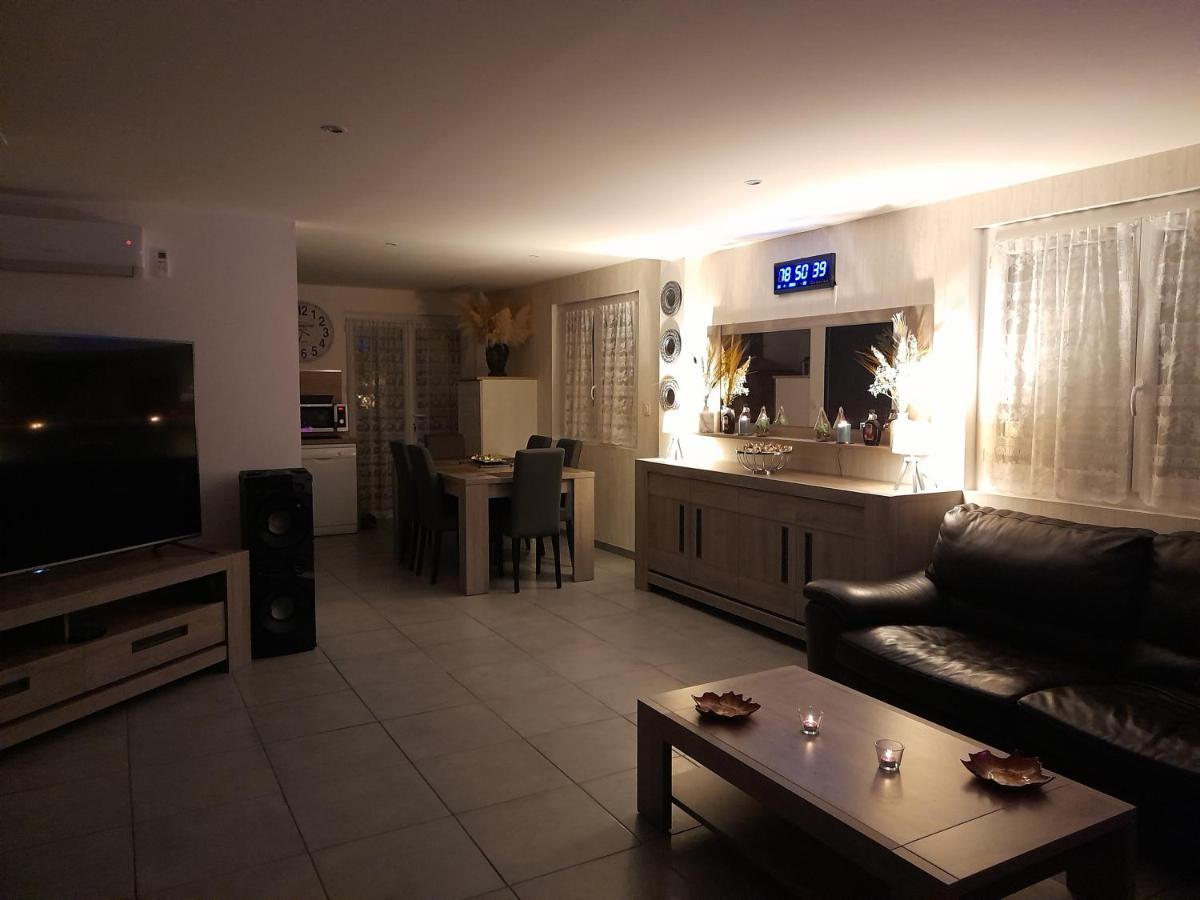 Appartement Les Pieds Dans L'Eau à Sainte-Marie-la-Mer Extérieur photo